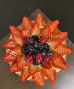 Crostata di fragole e frutti di bosco