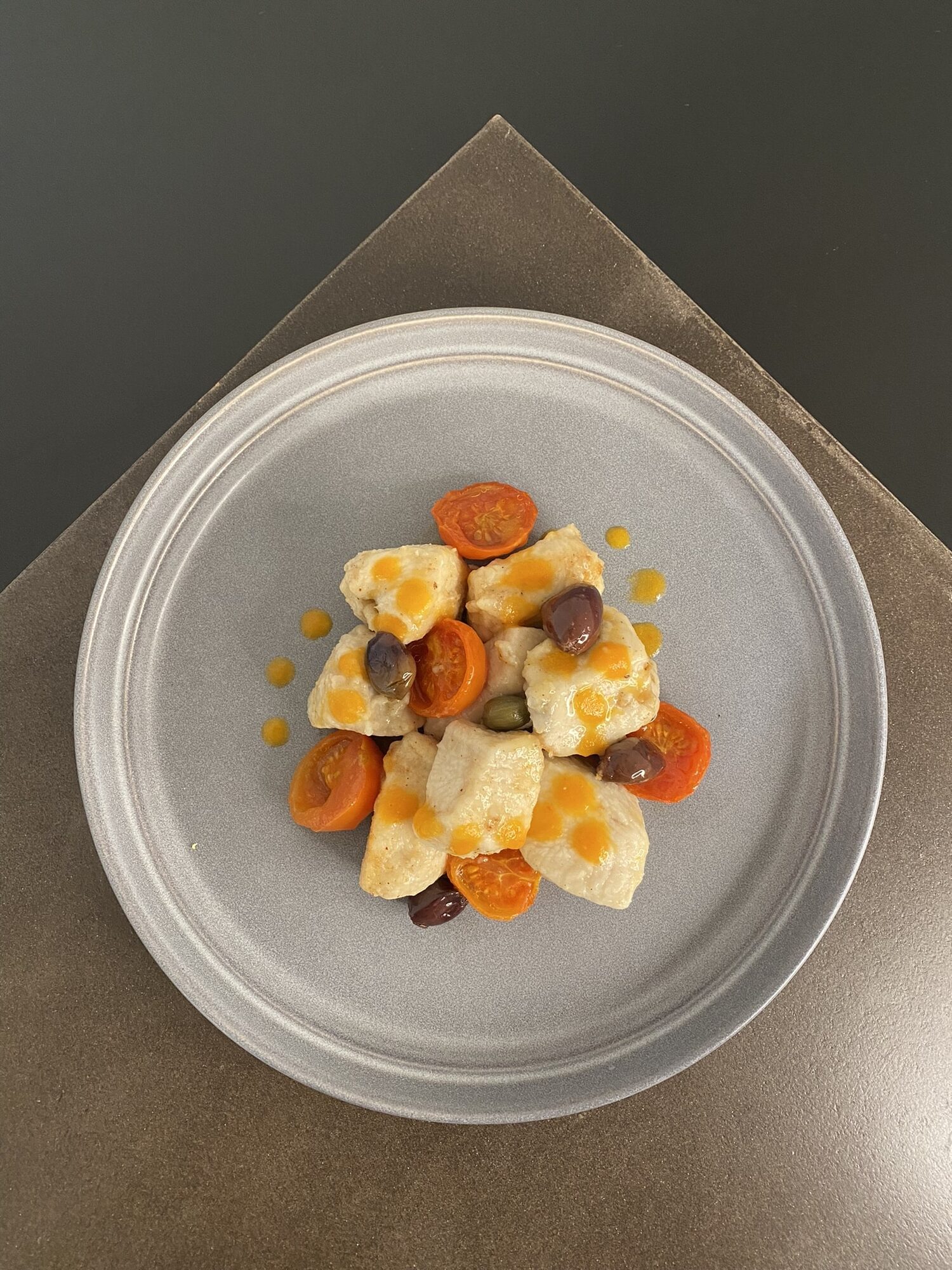 Bocconcini di pollo alla mediterranea - Foto principale