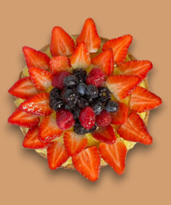 Crostata di fragole e frutti di bosco